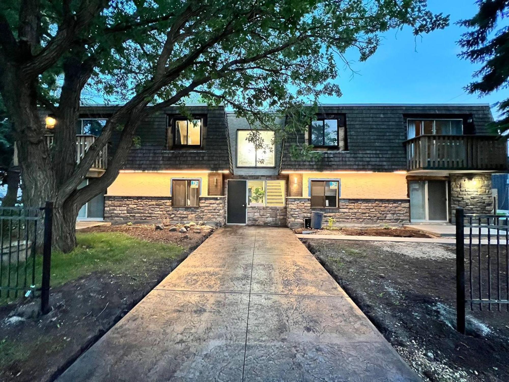Central 2Br Near Unveristy And Whyte Ave Edmonton Exterior photo